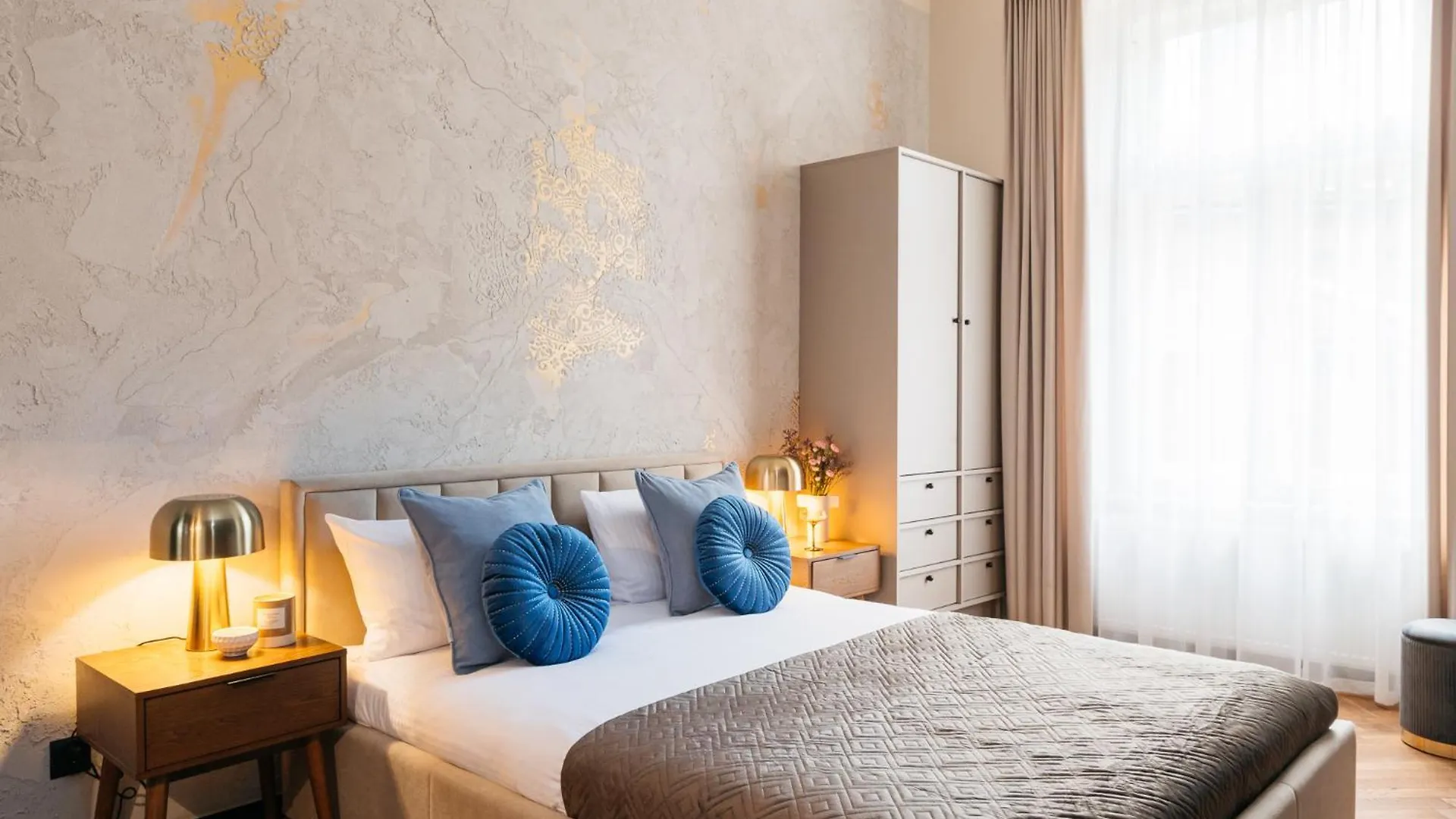 Moonlight II Apartment - Loftaffair Krakow Poland